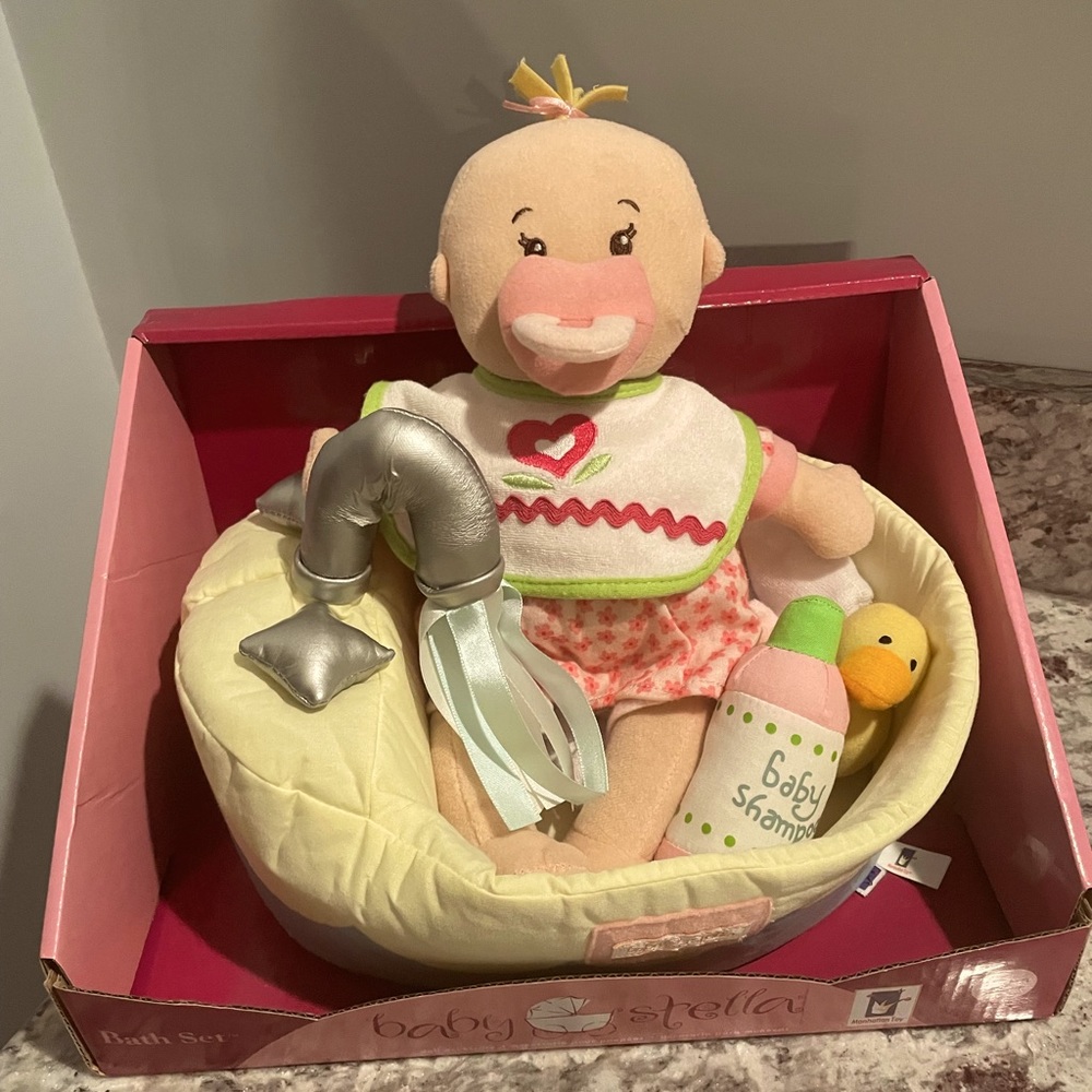 Wee baby Stella with brand new plush bath set